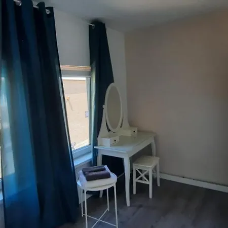 Sunny בית הארחה *